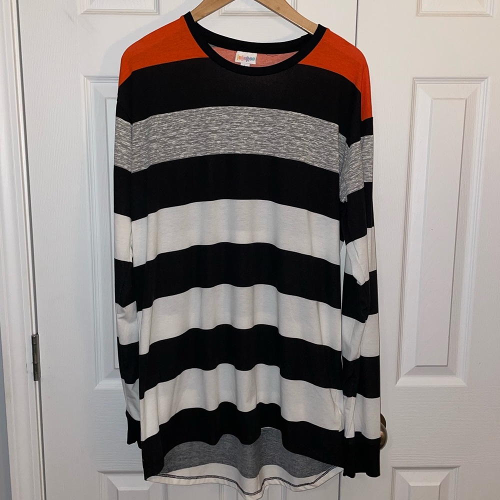 ✨🖤🤍🧡 LuLaRoe l. sleeved shirt!